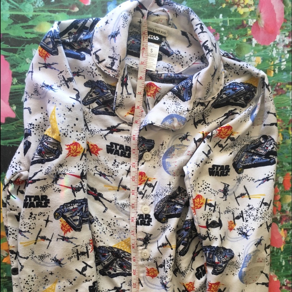 Pottery Barn STARWARS Top adult small
